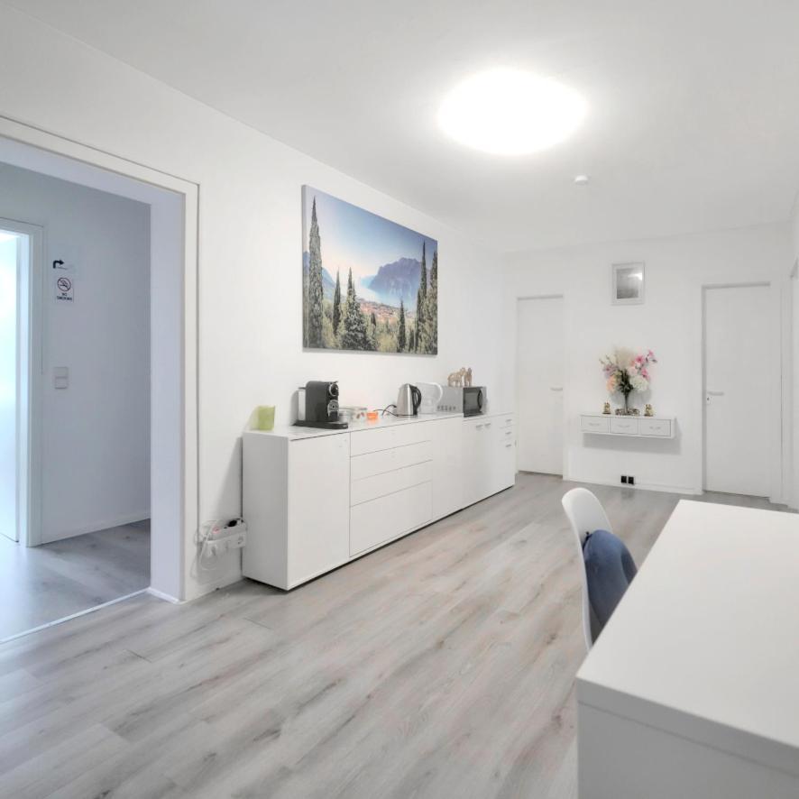 Schoenes Helles Zimmer Direkt In Frankfurt City Nr 301 Hotell Frankfurt am Main Exteriör bild