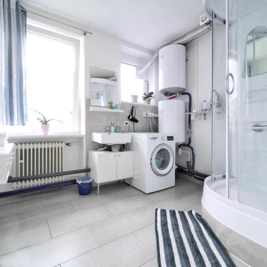 Schoenes Helles Zimmer Direkt In Frankfurt City Nr 301 Hotell Frankfurt am Main Exteriör bild